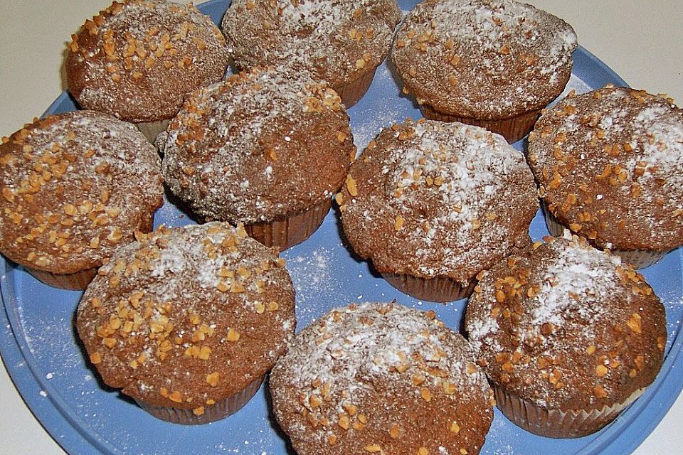 Schoko-Kürbis-Muffins mit Nüssen