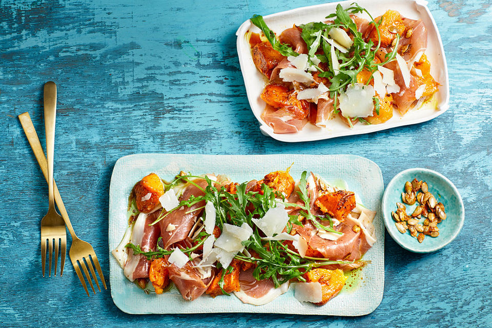 Warmer Kürbissalat mit Parmaschinken und Pecorino