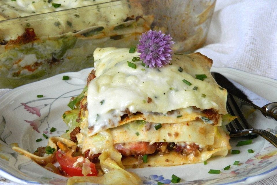 Lasagne mit Wirsing, Hackfleisch und Schafskäse