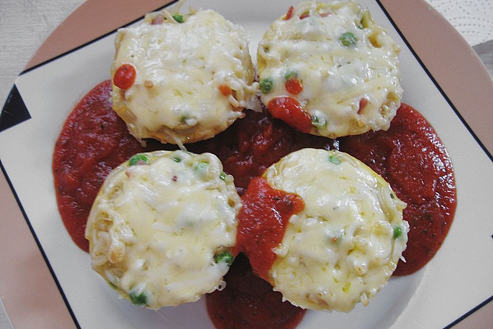 Spaghetti - Muffins mit Kräuterquark