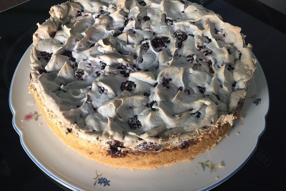 Brombeer - Baiser - Kuchen