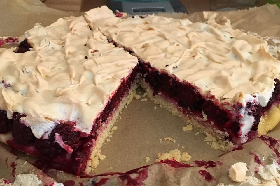 Brombeer - Baiser - Kuchen