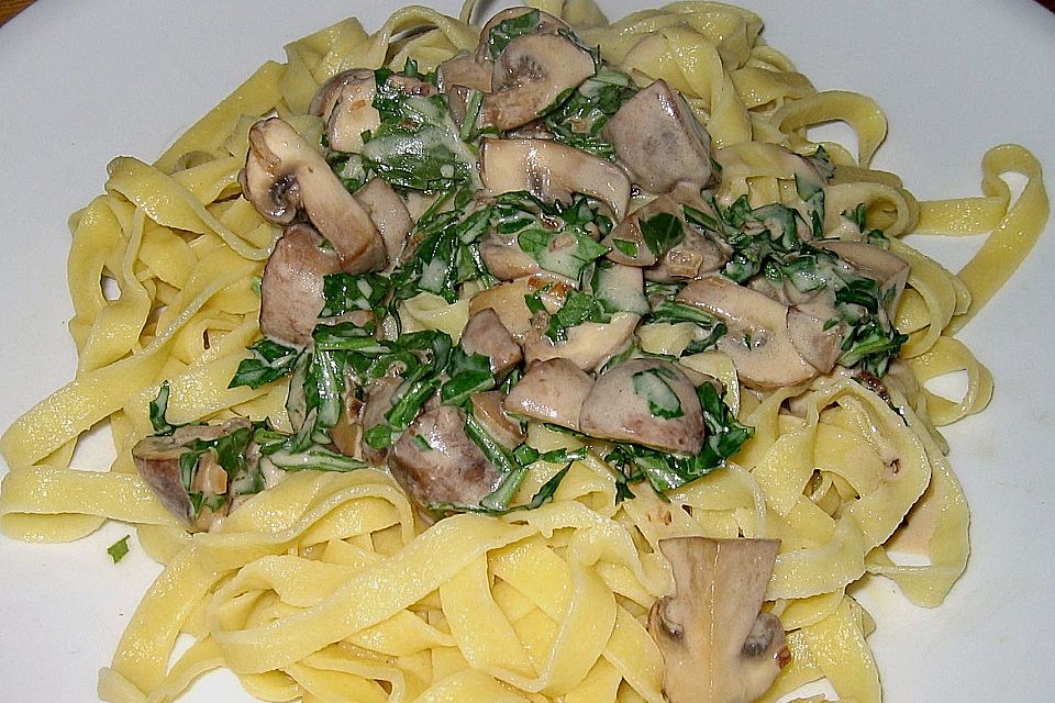 Pasta mit Pilz - Rucola - Sauce