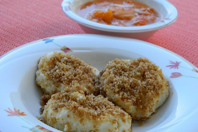 Topfennockerl mit Marillenröster von mima53| Chefkoch