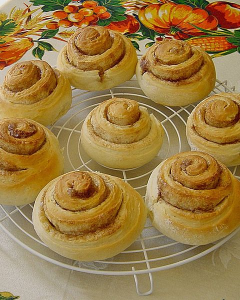 Zimtröllchen Rezepte | Chefkoch