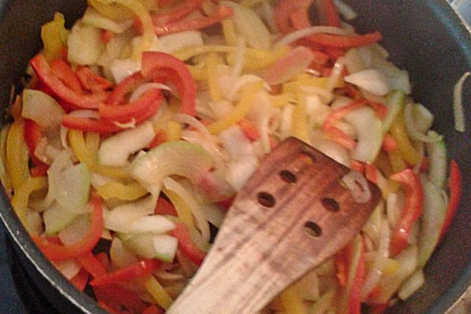 Schnitzelpfanne mit Gemüse