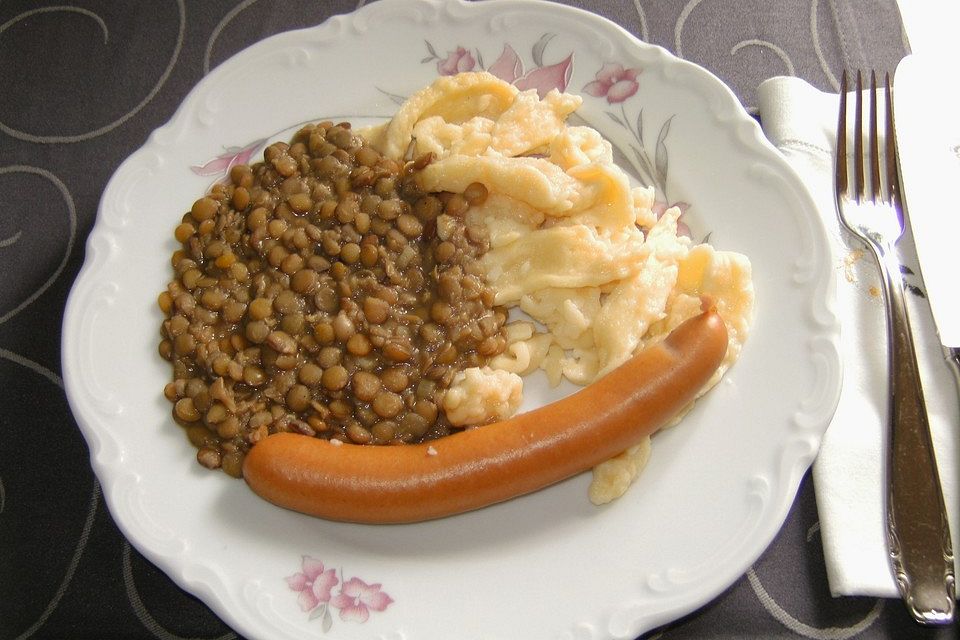 Linsen mit Spätzle und Saiten