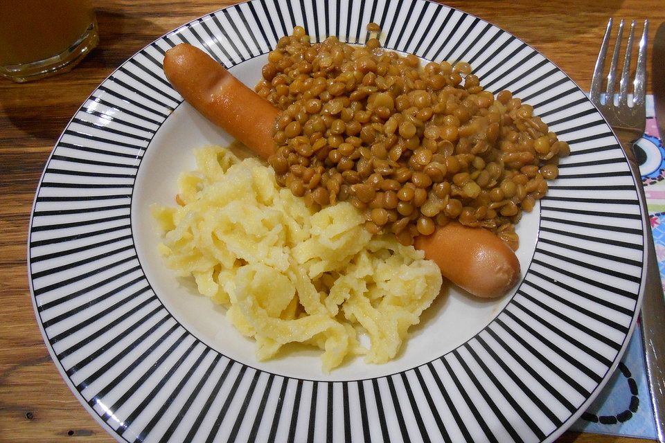 Linsen mit Spätzle und Saiten