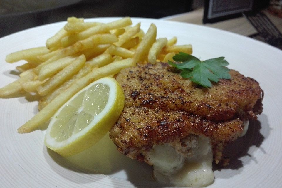 Cordon bleu, gefüllt mit Parmaschinken und Gorgonzola