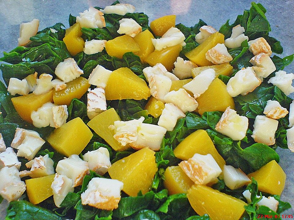 Spinatsalat mit Brie, Sesam und Pfirsich von diewahrekapperin | Chefkoch