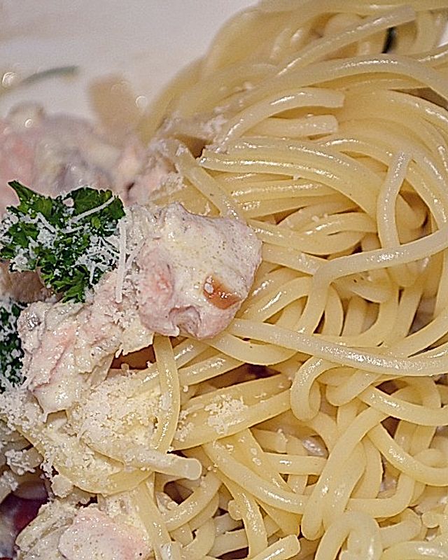 Lachsspaghetti