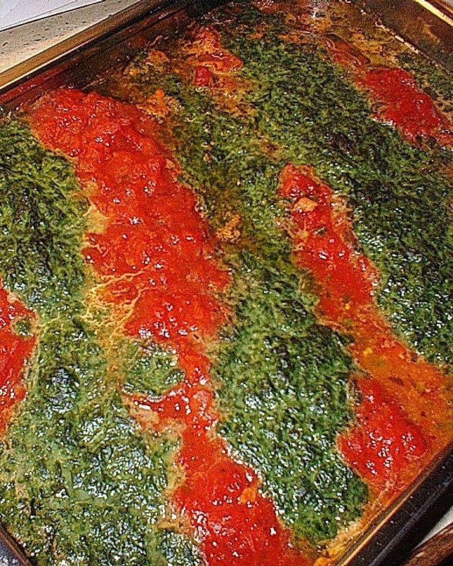 Seelachsfilet mit Spinat und Tomatensahne