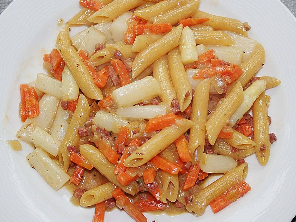 Spargel - Möhren - Pasta - Pfanne von bross | Chefkoch