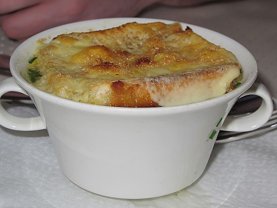 Zwiebelsuppe - französisch von Etaner | Chefkoch