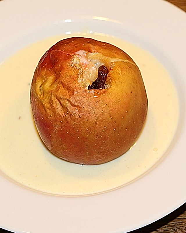 Bratapfel mit Marzipanfüllung