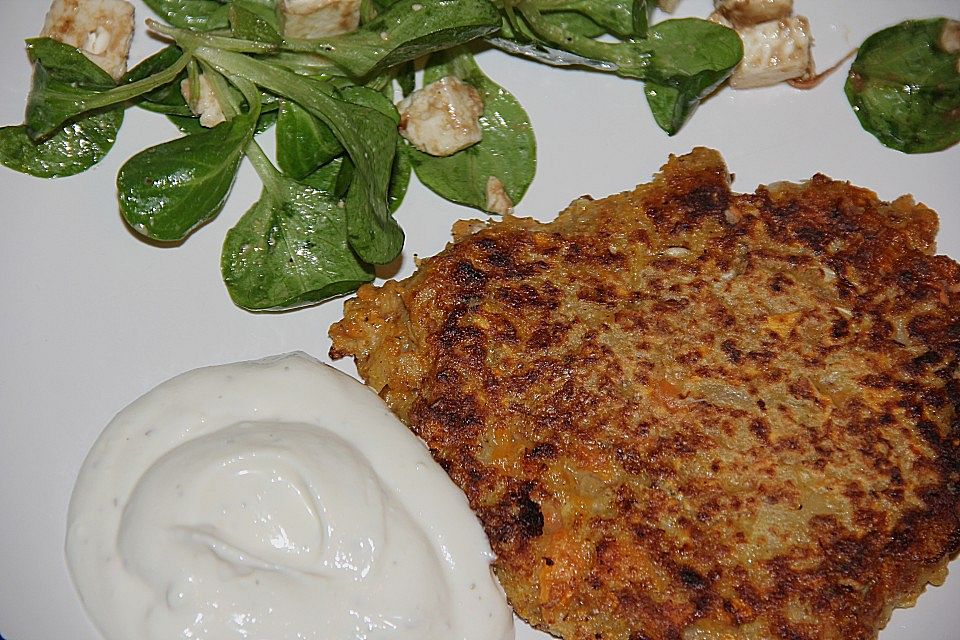 Süßkartoffel-Rösti mit Haselnüssen