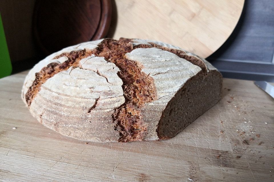 Roggenmischbrot aus Sauerteig