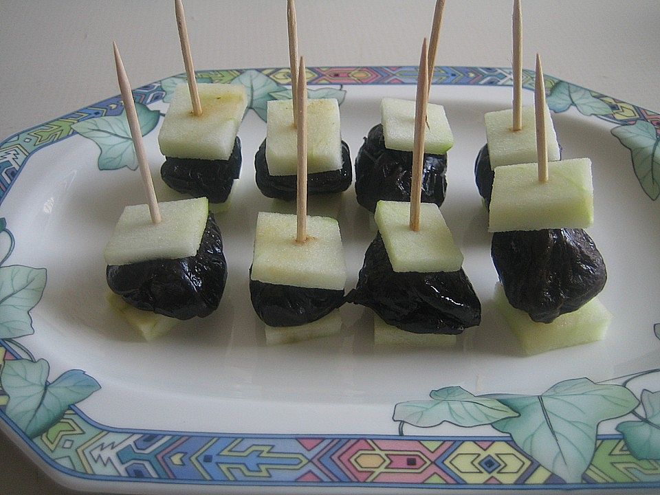 Oma Schmidts gepiekste Rumpflaumen von schrat| Chefkoch