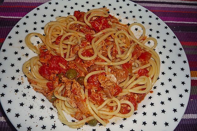 Spaghetti mit Tomaten - Thunfisch - Sauce von simone2| Chefkoch Spaghetti mit Tomaten - Thunfisch - Sauce von simone2| Chefkoch