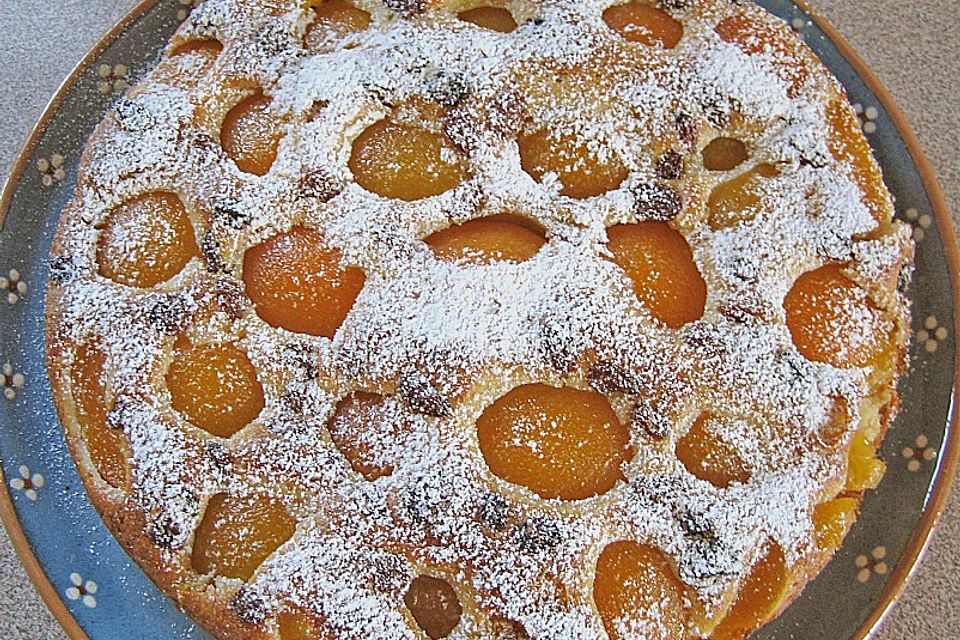 Grießkuchen mit Früchten