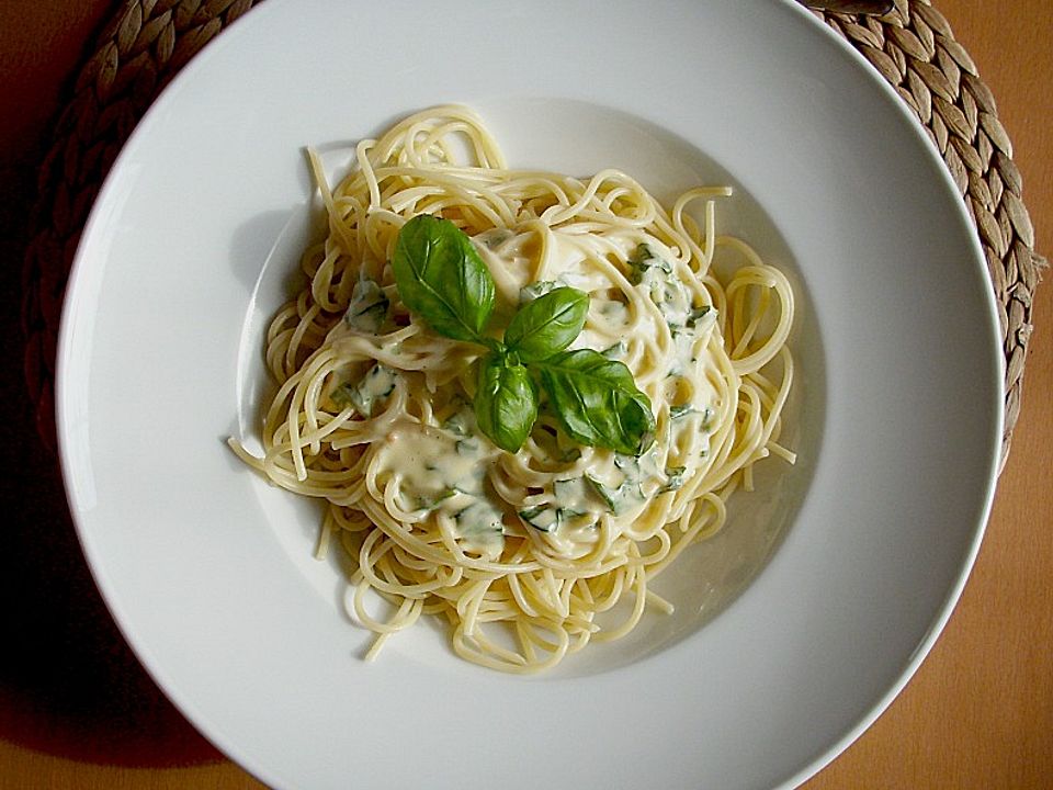 Spaghetti Mit Zitronen Sahne Sosse Von Monika Chefkoch