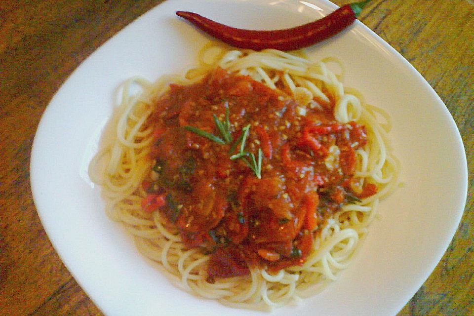 Scharfe Tomaten - Spaghetti