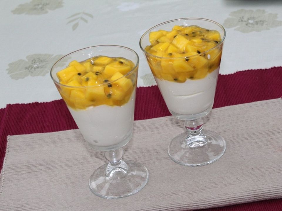 Mango - Maracuja Kompott mit Joghurtcreme von ela4281| Chefkoch