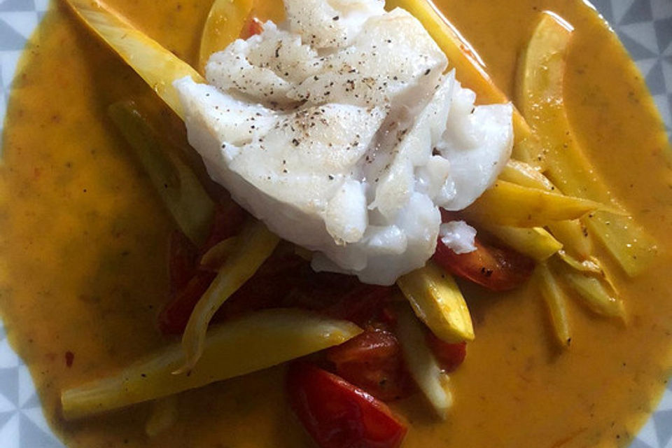 Fischfilets auf Fenchelgemüse à la Bouillabaisse