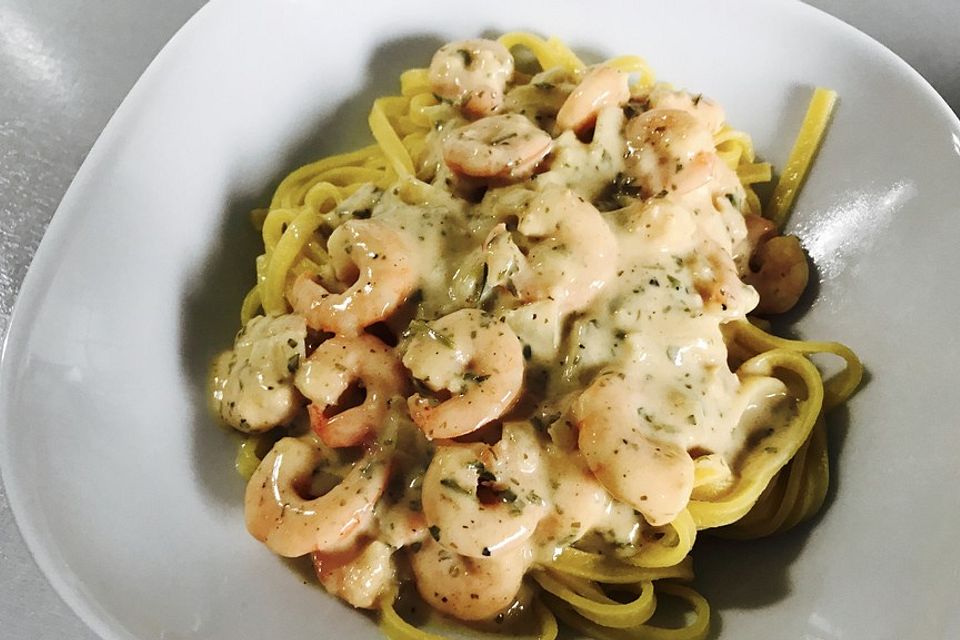 Pasta mit Zitronen - Scampi - Soße