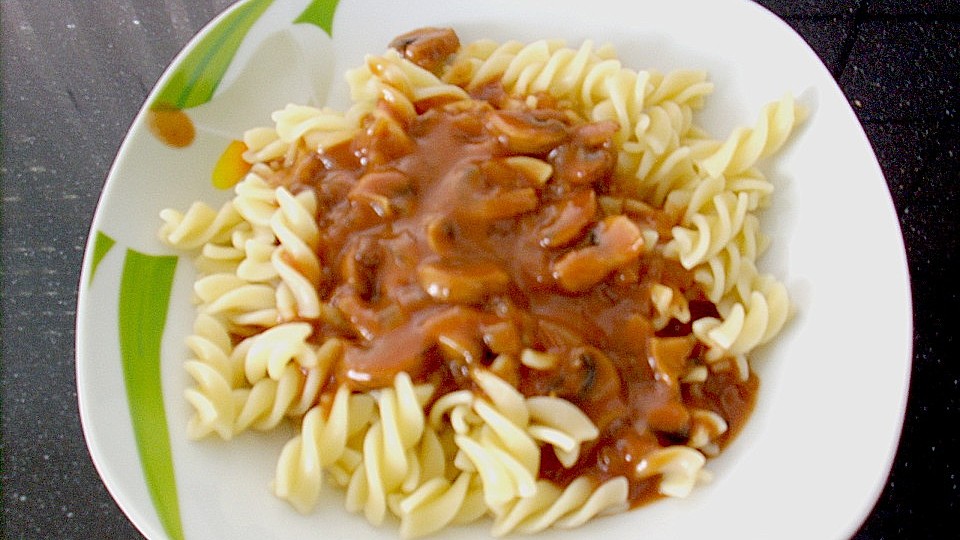 Pasta mit Champignonsauce von Nora_87| Chefkoch