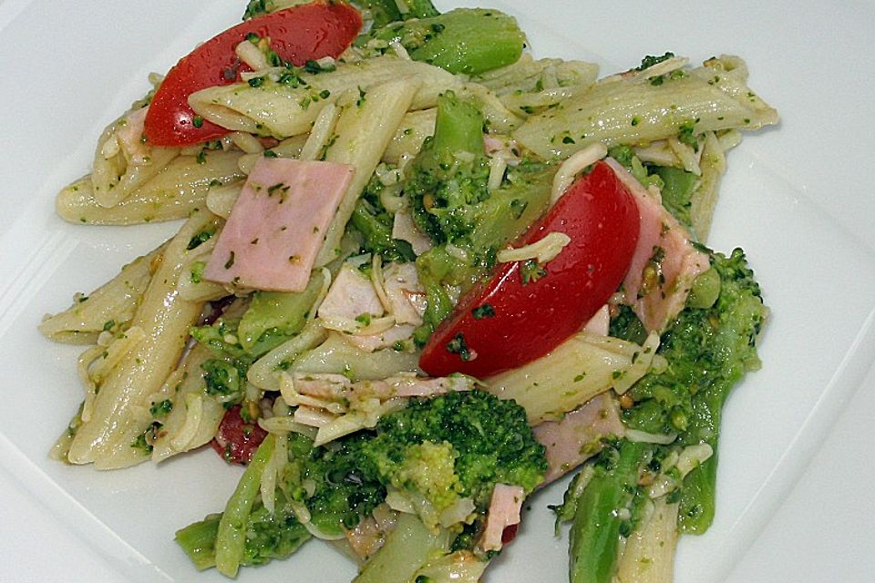 Penne – Brokkoli Salat