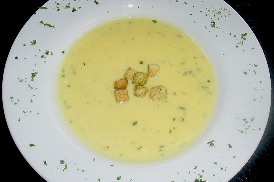 Spargelcremesuppe