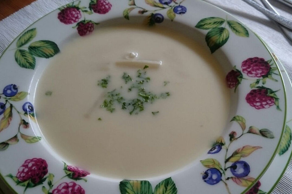 Spargelcremesuppe