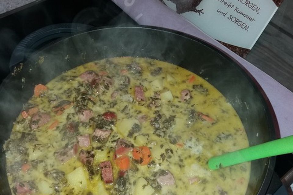 Schnelle Grünkohlsuppe mit Senf