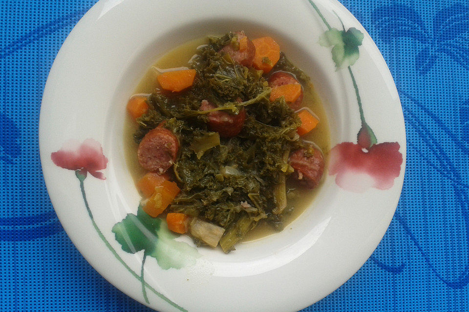 Schnelle Grünkohlsuppe mit Senf