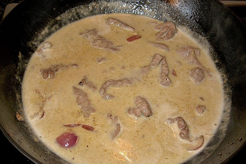 Rindercurry in Kokossoße