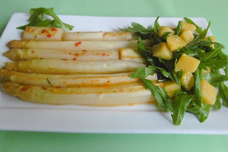 Fruchtiger Spargel aus dem Ofen