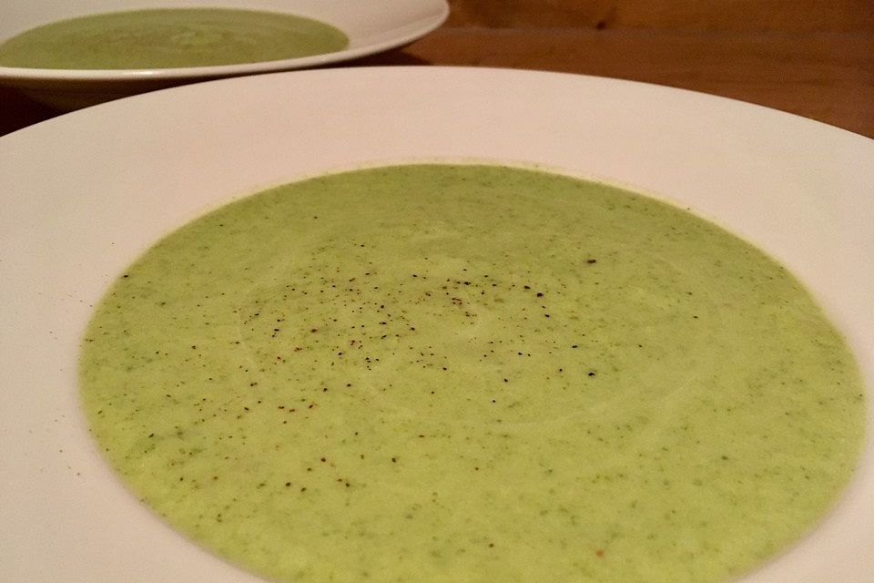 Brokkoli - Frischkäse - Suppe