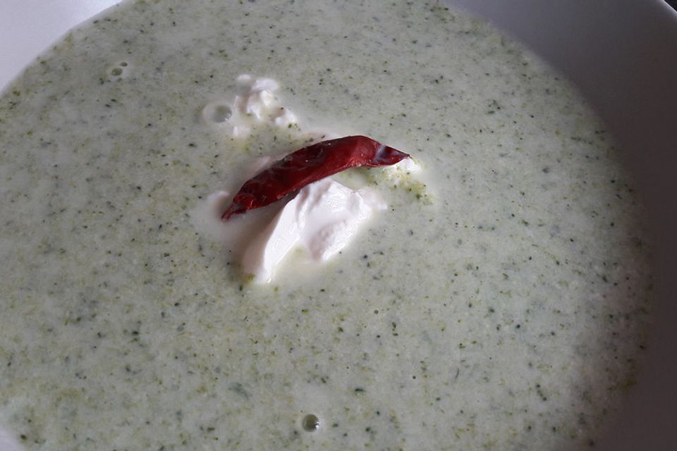 Brokkoli - Frischkäse - Suppe