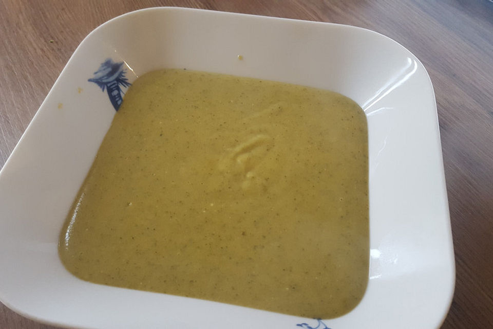 Brokkoli - Frischkäse - Suppe