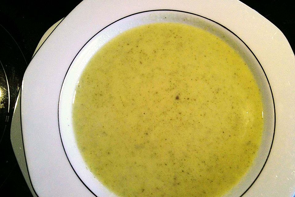 Brokkoli - Frischkäse - Suppe