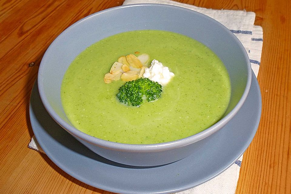 Brokkoli - Frischkäse - Suppe