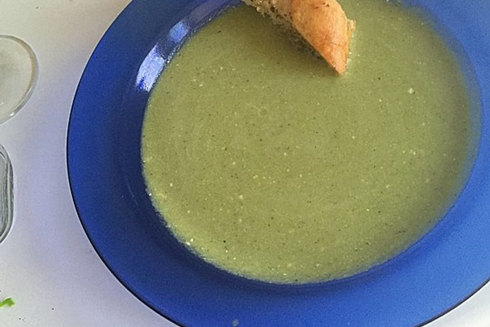 Brokkoli - Frischkäse - Suppe