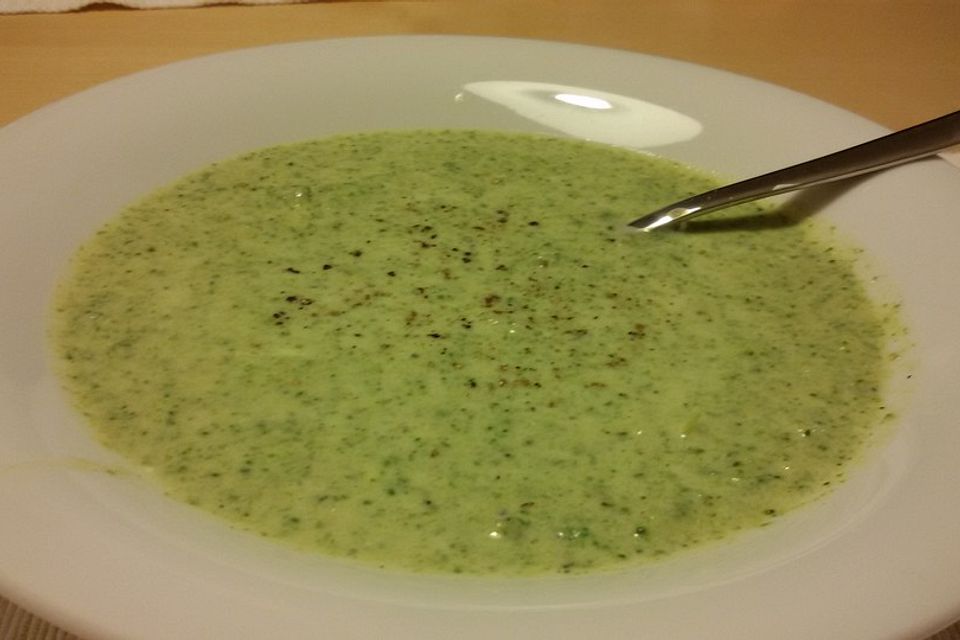 Brokkoli - Frischkäse - Suppe