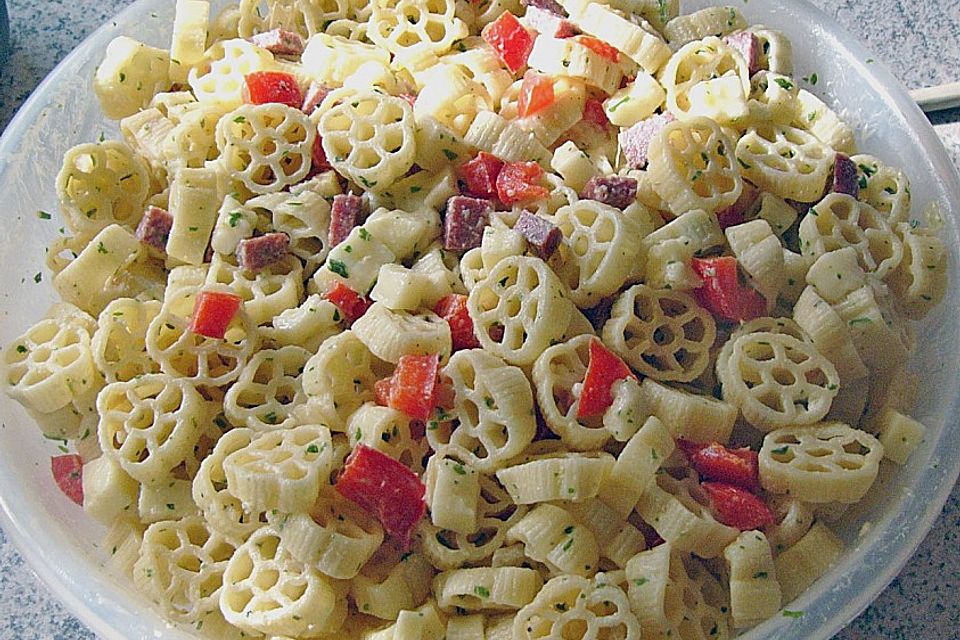 Insalata di Pasta con Asiago e salame