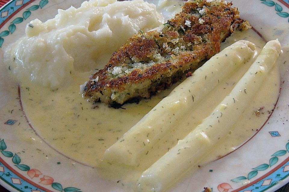 Zanderfilet im Kräutermantel mit Stangenspargel, Dill - Hollandaise und Kartoffelpüree