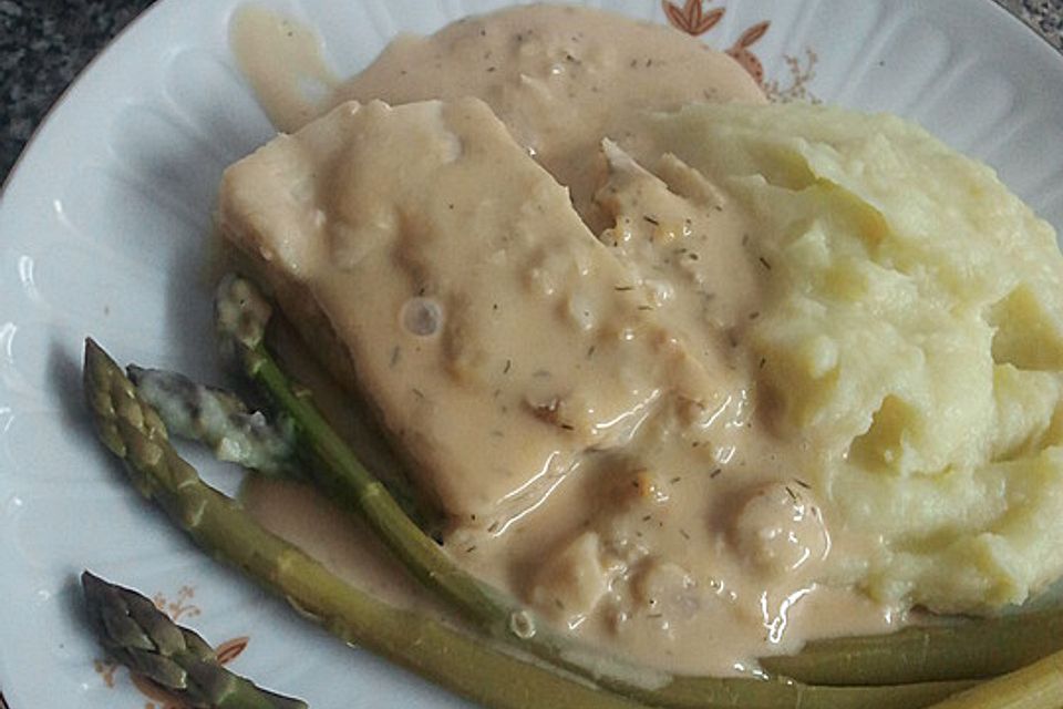 Zanderfilet im Kräutermantel mit Stangenspargel, Dill - Hollandaise und Kartoffelpüree