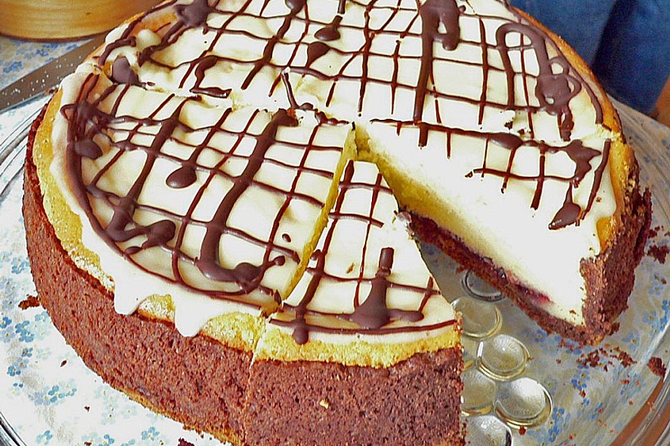 Käsetorte gebacken