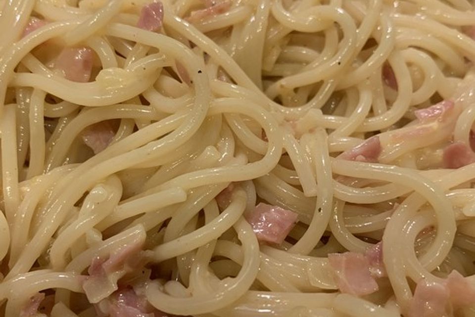 Spaghetti Carbonara, mal ohne Sahne