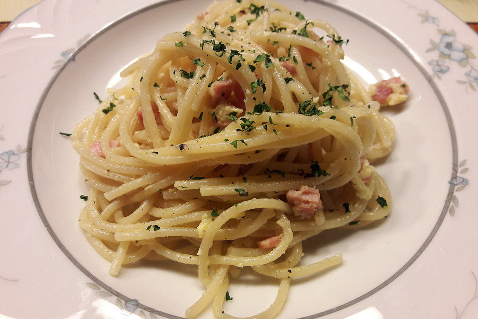 Spaghetti Carbonara, mal ohne Sahne